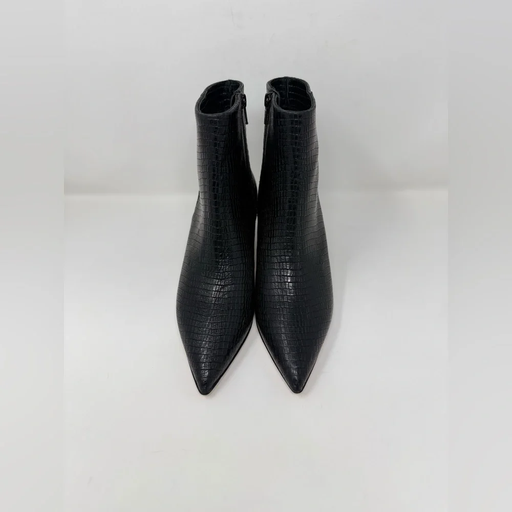 New Bruno Magli Nerina Bootie Black Snake Sz 7.5